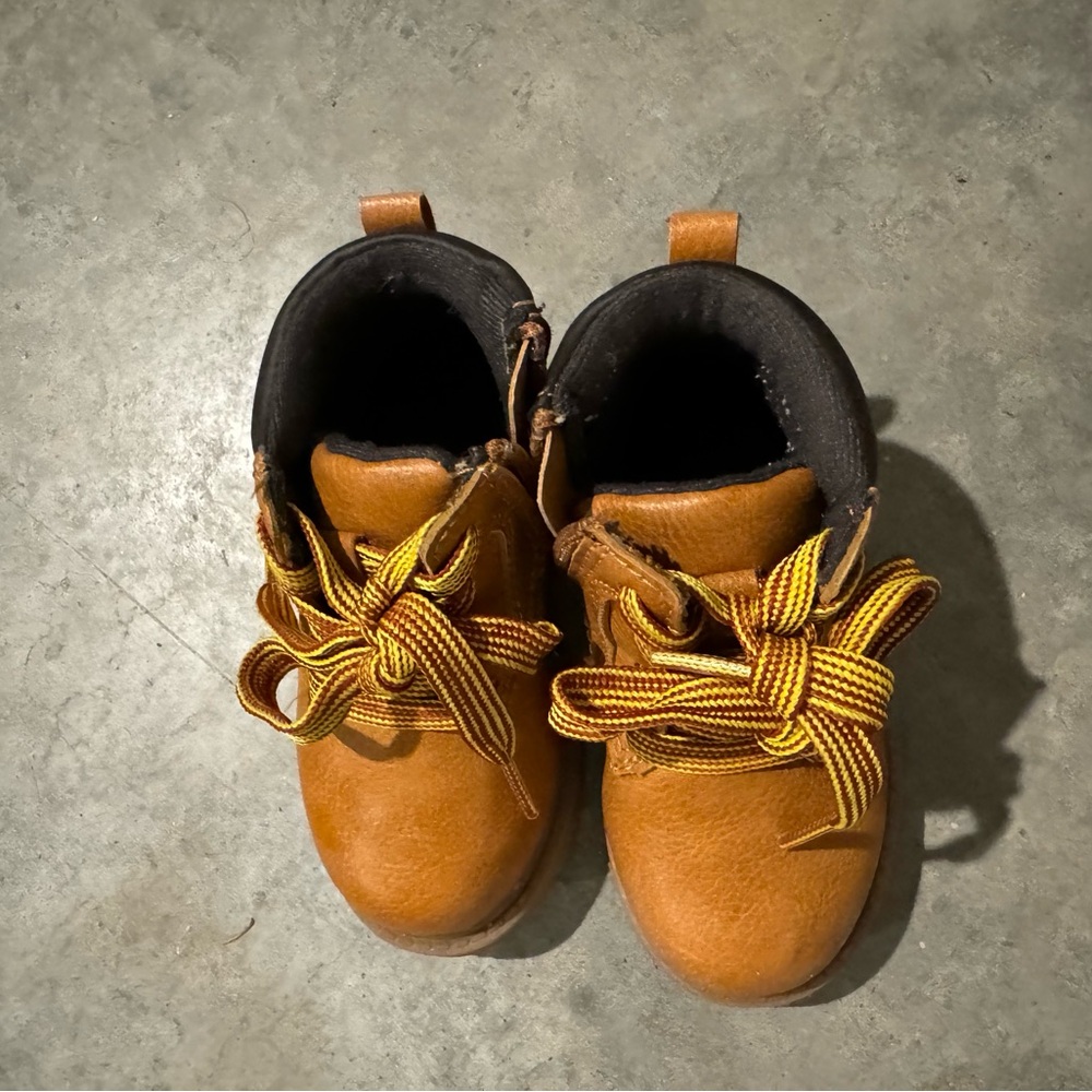 Toddler boots